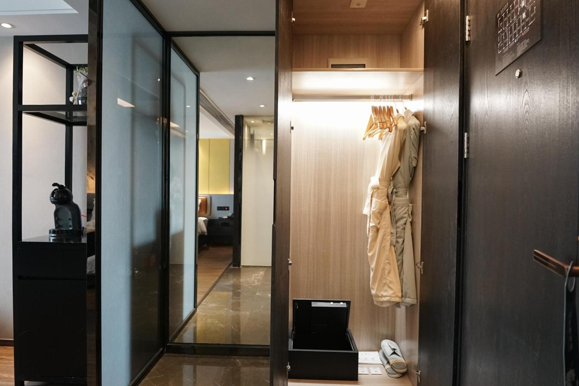 Paco Hotel Datang Metro Guangzhou Exterior photo