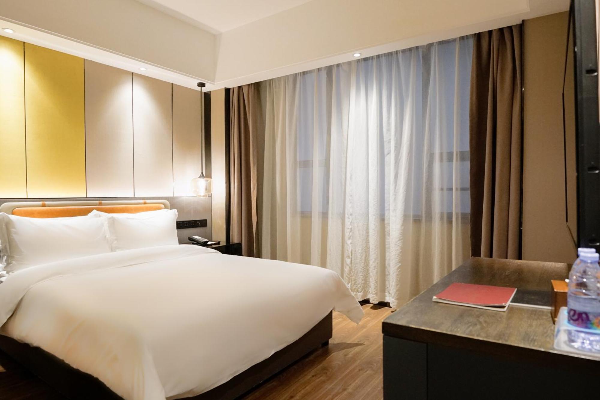 Paco Hotel Datang Metro Guangzhou Exterior photo